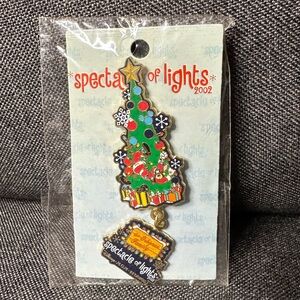 Disney Parks MGM Studios Goofy Spectacle of Lights Christmas Pin